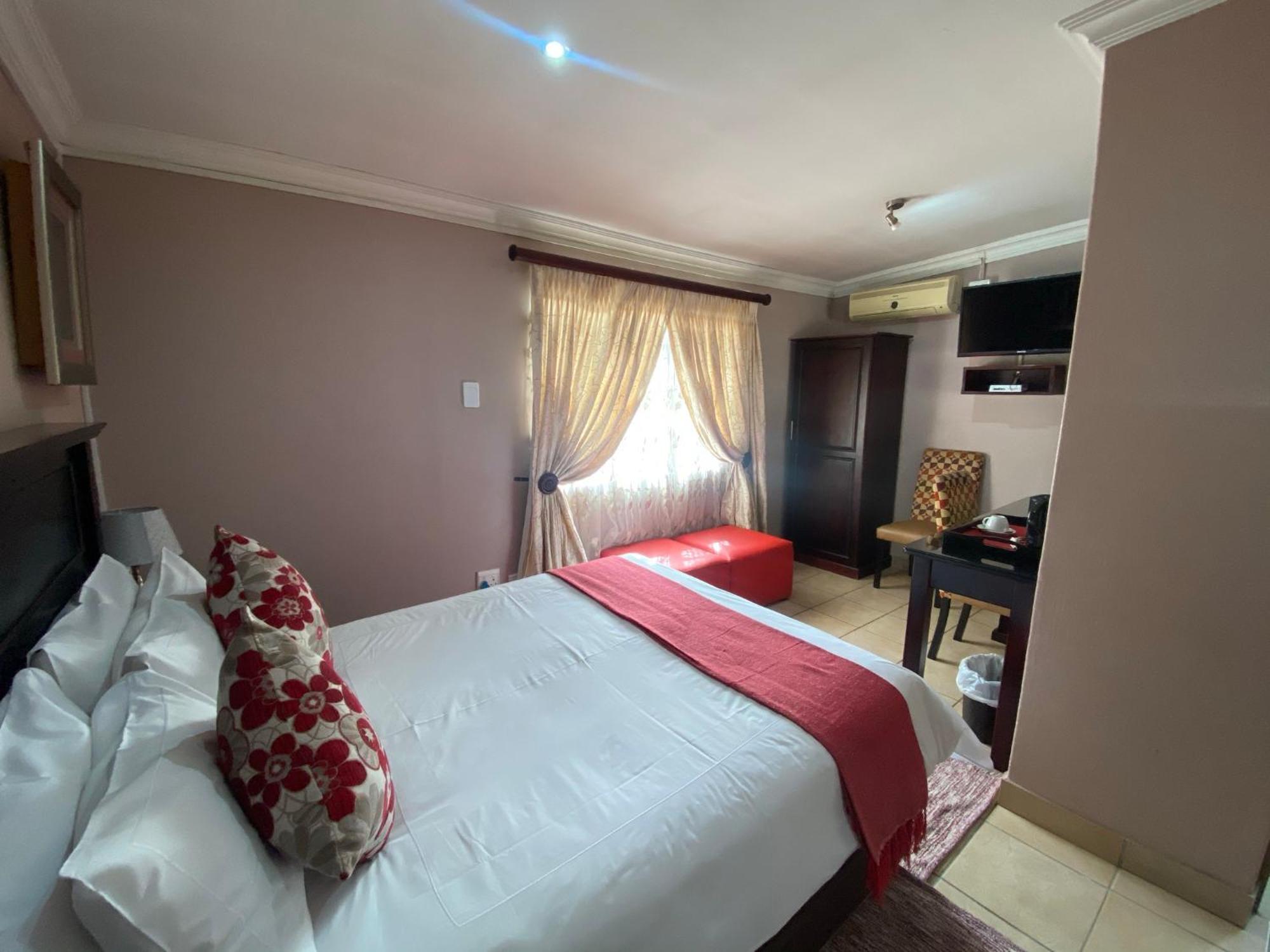 Madlula'S Guesthouse Pietermaritzburg Exteriér fotografie